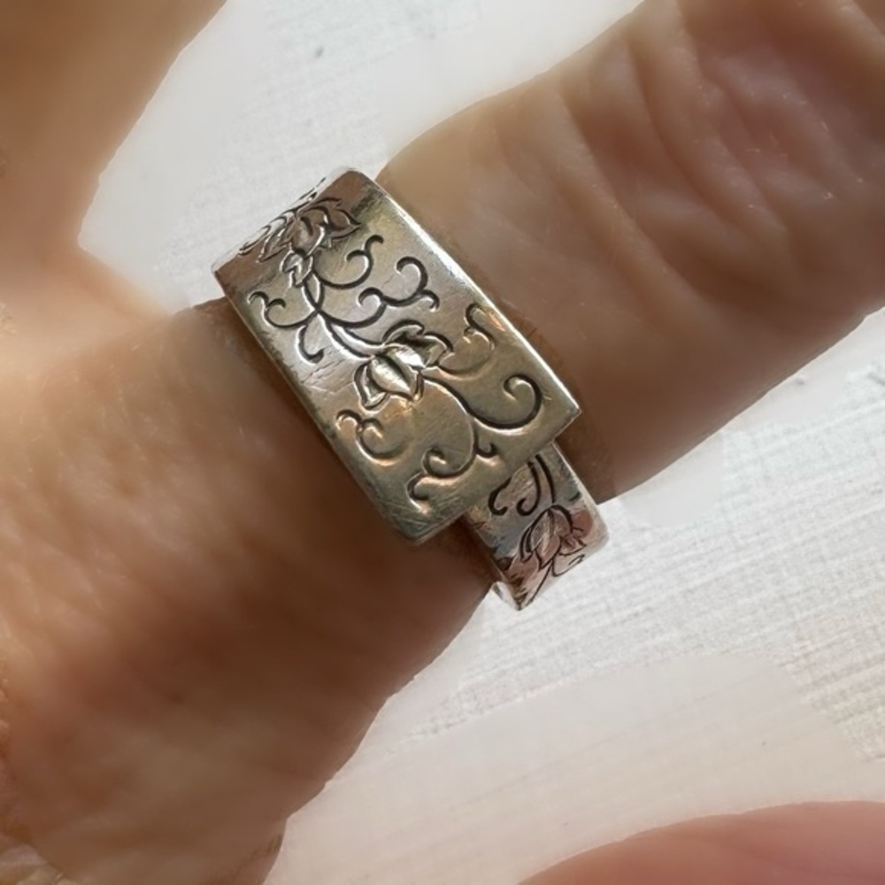Vintage Silver Spoon Ring with Gorgeous Scroll Design Size 8